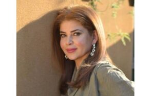 سوشل میڈیا پر لڑکیوں کی بکنگ ہو رہی، ڈراموں میں اداکاروں کو کمبل میں دکھایا جا رہا ہے: مشی خان