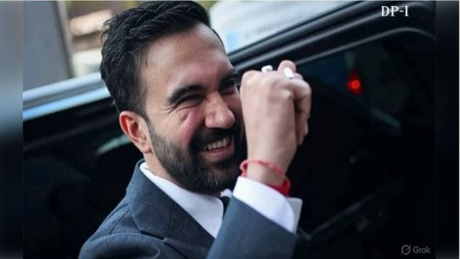 ملتانی مٹی کی نہیں ممدانی کی کہانی۔۔۔ لیڈر اُجلا ہو اور عوام پیچھے ہوں تو ہر دیوار گر جاتی ہے۔۔۔ ستمبر ستمگر ہوا کرتا تھا، ہم نے نومبر میں میدان سجا لیا