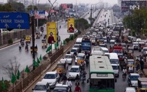 کراچی میں ای چالان کا نظام بے قابو، شہری کو ایک ہی روز میں 50 ہزار کے چالان مل گئے