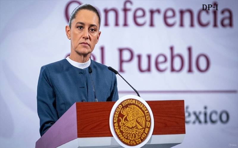 میکسیکن صدر کو ہراسانی کا سامنا، مجمعے میں موجود شخص کی بوسہ لینے کی کوشش