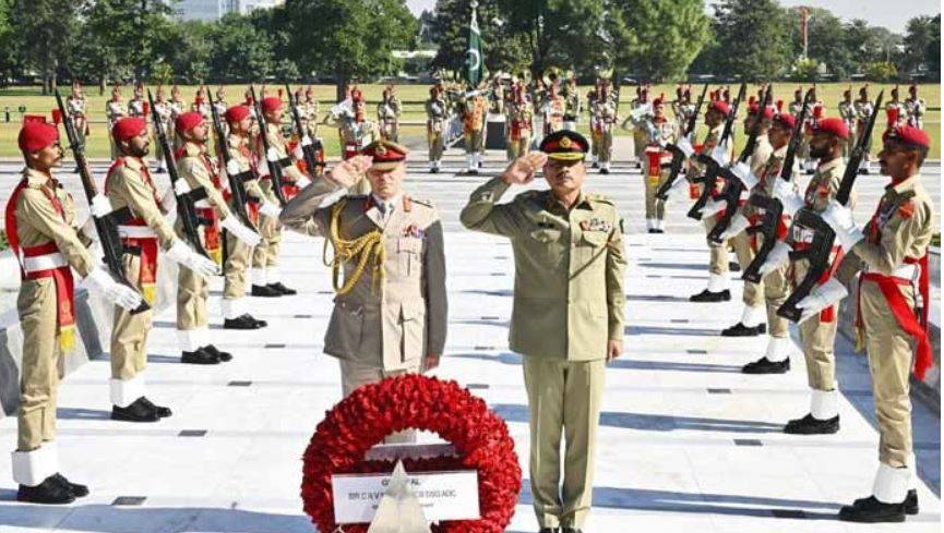 برطانوی چیف آف جنرل سٹاف کی جی ایچ کیو آمد، فیلڈ مارشل سید عاصم منیر سے ملاقات