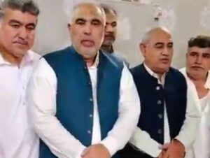 عدالتوں میں مقدمات سیاسی بنیادوں پر یا انتظامیہ کے کہنے پر آگے پیچھے کیے جائیں گے تو اس سے عدالتوں کی ساکھ متاثر ہوگی،اسد قیصر