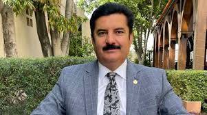 پی ٹی آئی وفد کی گورنر ہاؤس پشاور آمد، فیصل کریم کنڈی کو امن جرگہ میں شرکت کی دعوت دی