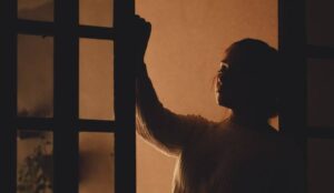 جب بھی میں سرد راتوں کو لحاف اٹھانے جاتی ہوں۔۔۔