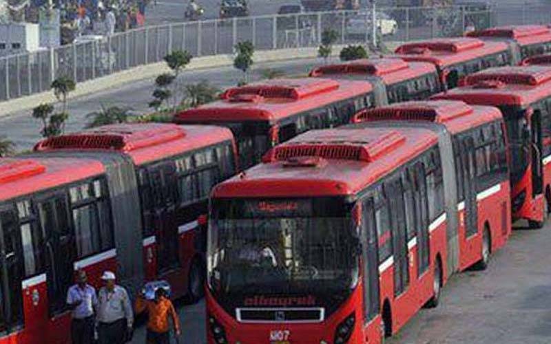 لاہور میٹرو بس سروس کا 12 سال بعد کرایہ وصولی کا نظام تبدیل، ٹوکن کی جگہ پرچی دی جائے گی