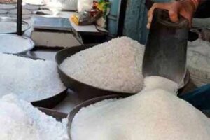 ملک میں چینی کی قیمت آسمان کو چھونے لگی، فی کلو 229 روپے ہو گئی