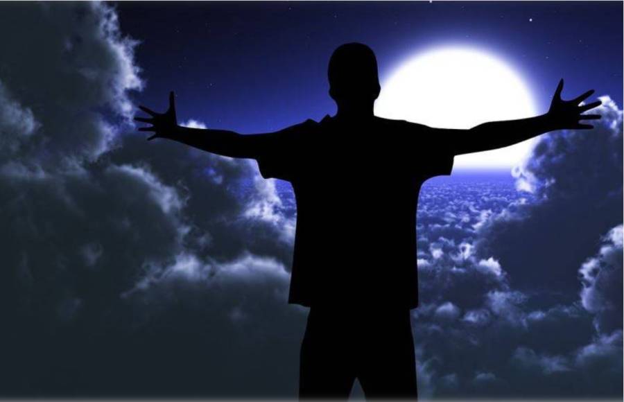 خدا نے ہارنے کے لیے نہیں سیکھنے، سنبھلنے اور چمکنے کے لیے پیدا کیا ہے، جیتنے کی نیت زندہ رکھو، جذبے کے ساتھ آگے بڑھو اور اپنی تقدیر خود رقم کرو