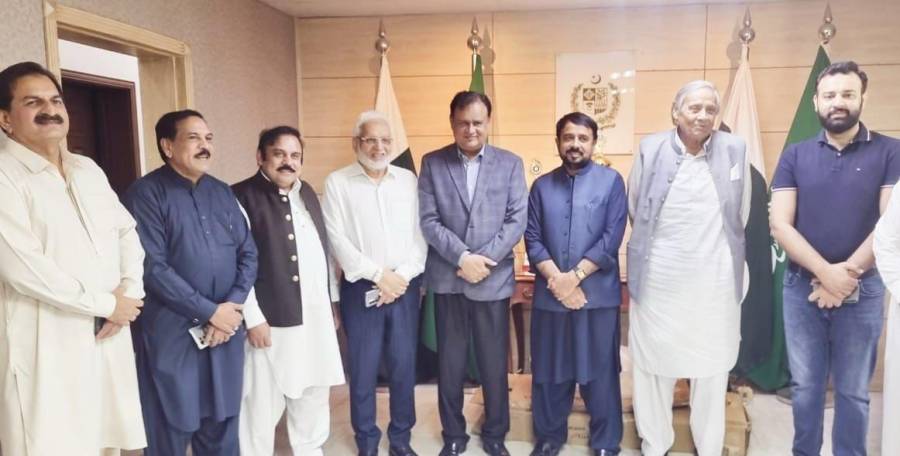 پاکستان انویسٹرز فورم کے انتخابات 19 نومبر کو ہوں گے،چوہدری شفقت محمود اور مہر عبدالخالق لک کے کاغذاتِ نامزدگی جمع