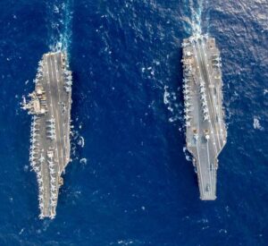 وینزویلا کے ساتھ کشیدگی میں اضافہ، امریکہ نے کیریبیئن میں فوجی تعیناتی بڑھا دی، ایئر کرافٹ کیریئر پہنچ گیا