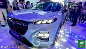 ویڈیو: سوزوکی نے اپنی گاڑی فرنکس پاکستان میں متعارف کروادی، مہنگی گاڑیوں کی چھٹی، ایک لیٹر میں ہائبرڈ گاڑی سے بھی زیادہ سفر!!