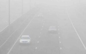 متحدہ عرب امارات میں شدید دھند کے باعث ریڈ اور یلو الرٹ جاری