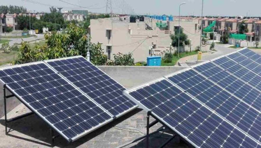 پاکستان میں سولر صارفین کی تعداد میں بڑا اضافہ