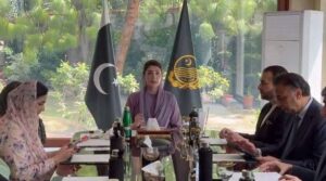 وزیر اعلیٰ مریم نواز کی زیر صدارت اجلاس، تمام محکموں کی کارکردگی کا 6 گھنٹے طویل کڑا احتساب، پراجیکٹس پر اعداد و شمار، ٹائم لائن اور نتائج پیش کیے گئے