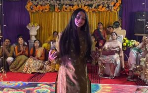 ڈانس ’’میرا دل یہ پکارے‘‘ سے مشہور ہونے والی لڑکی میٹرک میں 3 بار فیل نکلی۔