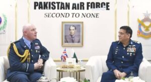 پاکستان ایئر فورس کے دستے کی دبئی ایئر شو 2025 میں شرکت اور شاندار پرفارمنس، ائیر چیف مارشل ظہیر احمد بابر سدھو کی اعلیٰ سطحی ملاقاتیں