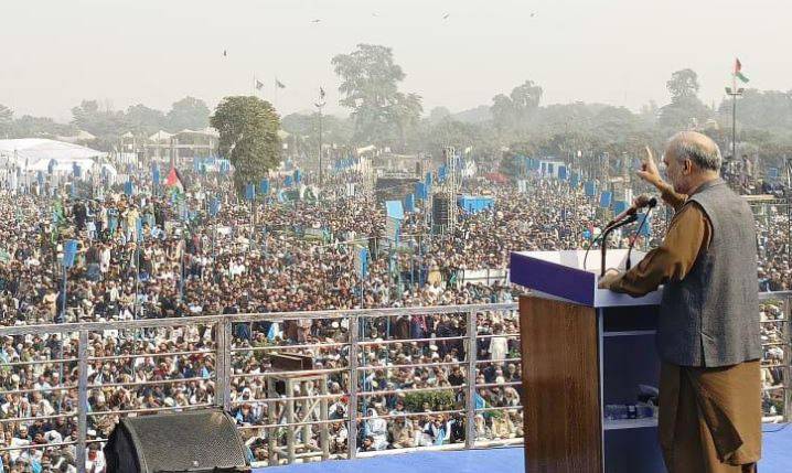 قرآن و سنت کے خلاف تمام ترامیم کو مسترد کرتے ہیں، موقع ملا تو تمام اختیارات گراس روٹ سطح تک منتقل کریں گے: حافظ نعیم الرحمان کا عوامی اجتماع سے خطاب