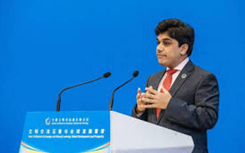 میں الیکشن کمیشن سے غیرمشروط معافی مانگتا ہوں: وزیر مملکت حذیفہ رحمان