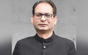 اشفاق احمد خلیل وفاقی سیکرٹری اطلاعات و نشریات تعینات