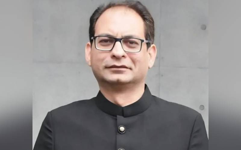 اشفاق احمد خلیل وفاقی سیکرٹری اطلاعات و نشریات تعینات