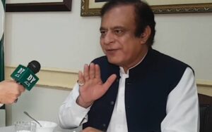 پی ٹی آئی رہنما شبلی فراز 2 مقدمات میں اشتہاری قرار