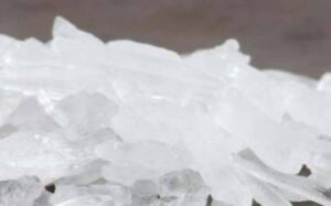 کوئٹہ میں انسداد اسمگلنگ کی بڑی کارروائی، گاڑی سے 13 کروڑ 66 لاکھ روپے مالیت کی کرسٹل آئس برآمد