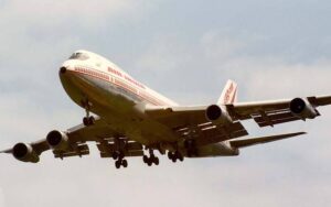 موبائل، پیسے اور پرس بھول جانا عام بات مگر ایئر انڈیا اپنا مسافر طیارہ ایئر پورٹ پر کھڑا کر 13 سال کیلئے بھول گئی