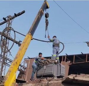 لیسکو کی بجلی چوروں کے خلاف بڑی کارروائی، کروڑوں روپے کا ڈی ڈیکشن بل جاری، ملزم گرفتار