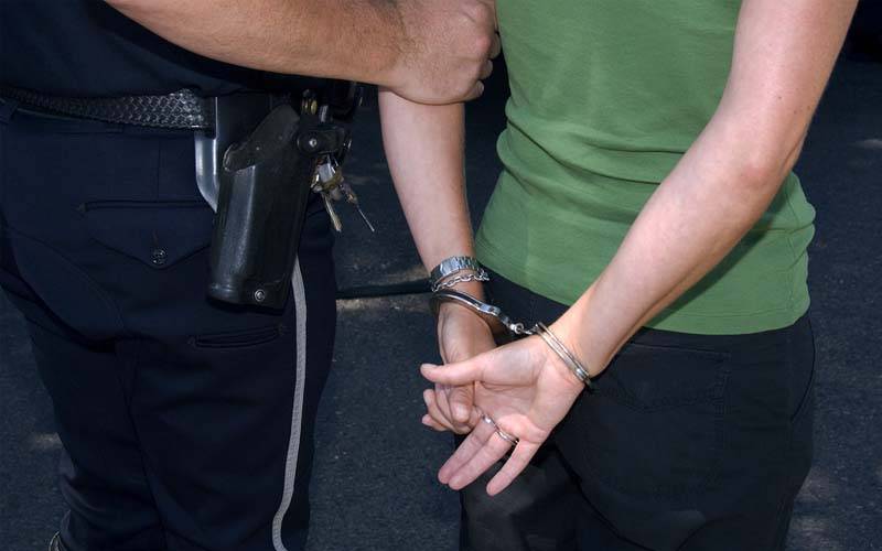 نوشہرہ میں باپ کو قتل کرنے والے 2 بیٹے گرفتار