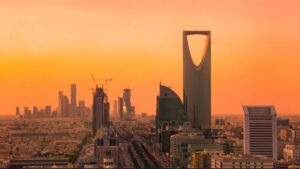 سعودی عرب، 6 وزارتوں کے 371 ملازمین کے خلاف کرپشن کی تحقیقات