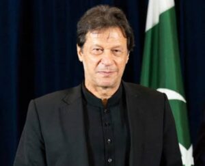 عمران خان نے تحریک انصاف کی سیاسی کمیٹی ختم کرکے اختیارات سلمان اکرم راجہ کو دے دیے