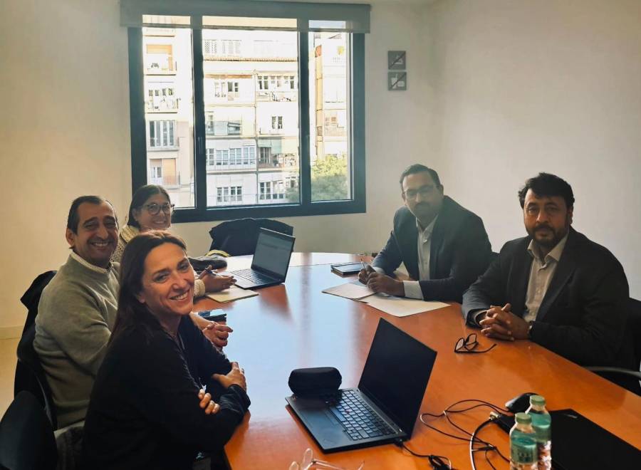 سپین کی جیلوں میں قید پاکستانیوں کی دادرسی کے لیے قونصل جنرل بارسلونا مراد علی وزیر کی کاتالان حکام سے ملاقات