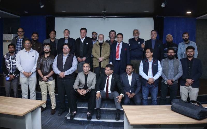 ری کنیکٹ آرٹس نے ’’ازخواب گراں خیز‘‘ کا افتتاح کردیا