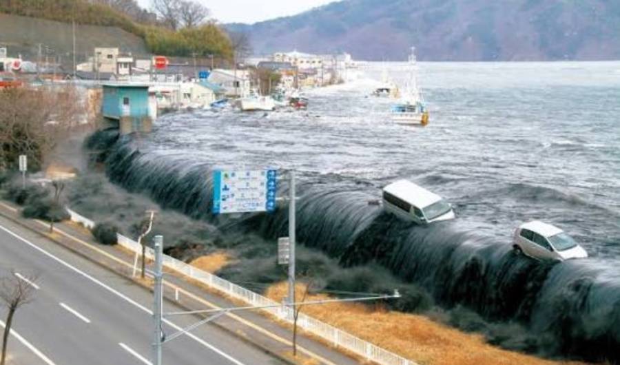جاپان میں 7.6 شدت کا طاقتور زلزلہ، سونامی وارننگ جاری