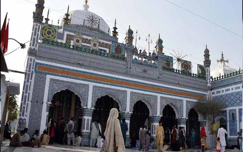 درگاہ شاہ عبدالطیف بھٹائی پر چورگیٹ توڑ کر چاندی لے اڑے