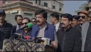 ڈائیلاگ ہو گا نہیں کرنا پڑے گا، چیزوں کو خراب کرنے میں پی ٹی آئی کا اپنا بڑا ہاتھ ہے : گورنر پنجاب