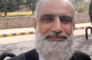 فیض حمید نے 2 قیمتی گاڑیاں ثاقب نثار اور ان کے بیٹے کو دیں، بیٹے والی گاڑی ریکور ہوچکی ہے، کرنل (ر) انعام الرحیم