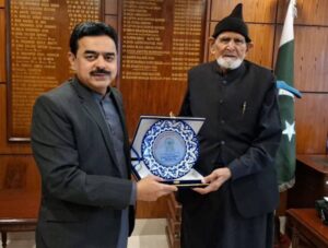 ایم ڈی اے میں تحریک پاکستان کے کارکن ریاض احمد چوہدری کے اعزاز میں تقریب، اعزازی شیلڈ سے نوازا گیا