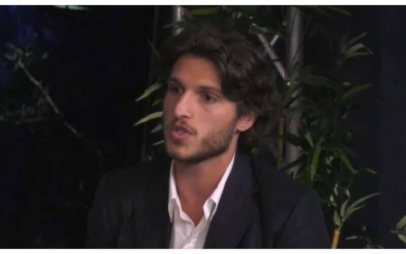 قاسم خان اور سلیمان نے والد عمران خان سے ملاقات کیلئے پاکستان آنے کا اعلان کر دیا