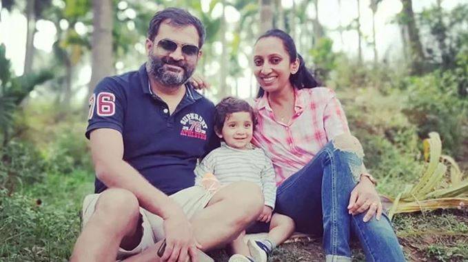 بھارت کے معروف فلم ساز اور ’کے جی ایف 2‘ کے ڈائریکٹر ’کرتن نداگوڑا‘ کا 4 سالہ بیٹا لفٹ میں پھنس کر جاں بحق