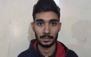 کراچی، سڑک پر سرے عام نازیبا حرکات کرنے والا ٹریفک پولیس انسپکٹر کا بیٹا گرفتار