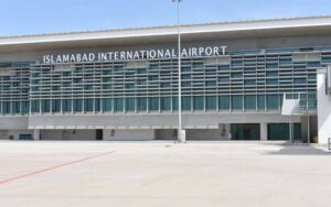 اسلام آباد ایئرپورٹ پر سپریم کورٹ کے جج کے ساتھ مبینہ بدسلوکی کا افسوسناک واقعہ