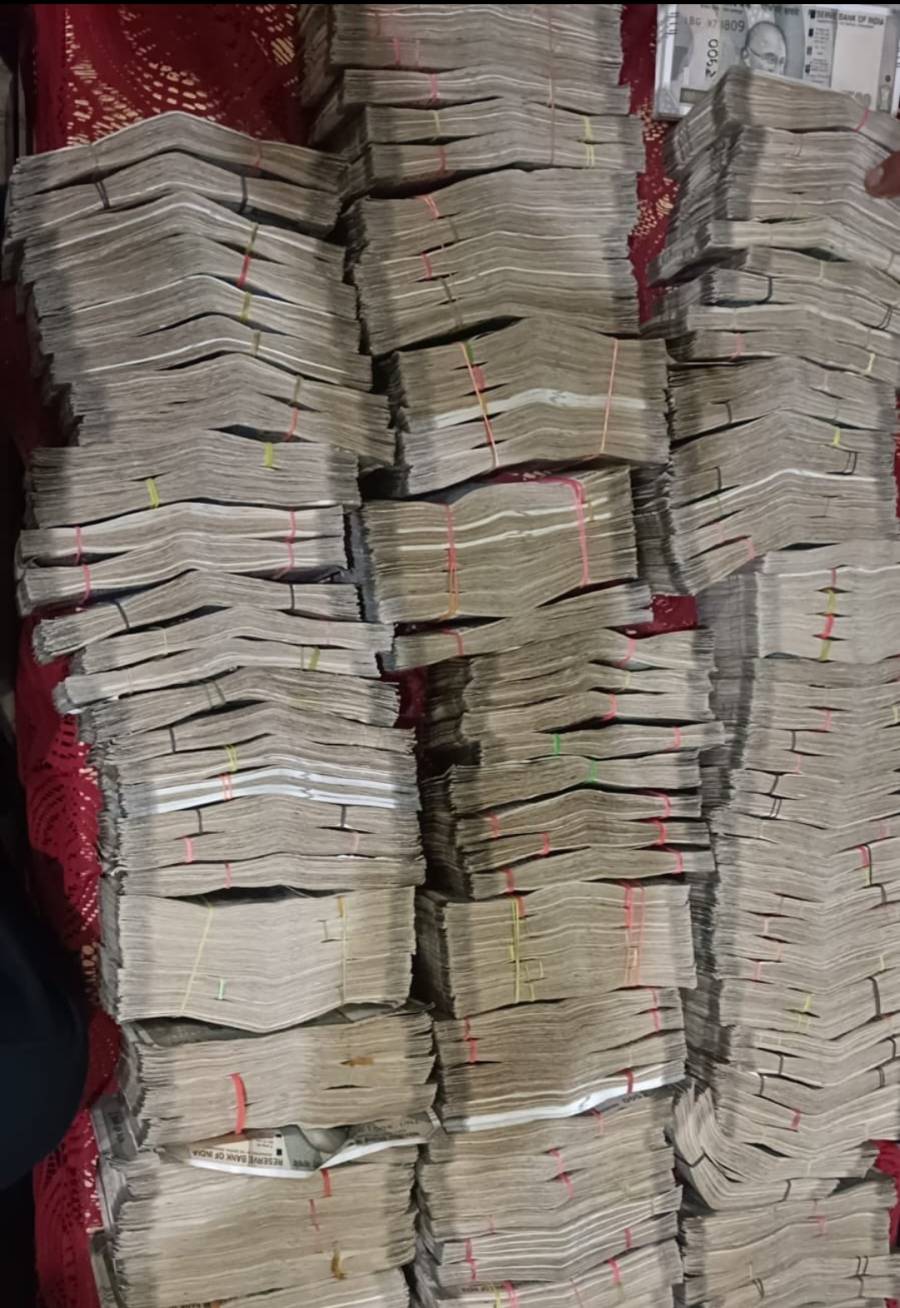 بھارت، وزارتِ دفاع کے افسر لیفٹیننٹ کرنل دیپک کمار شرما رشوت کیس میں گرفتار