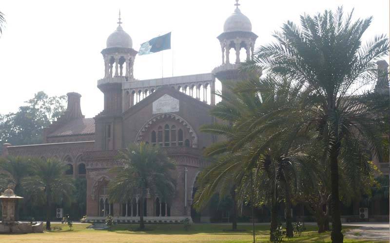 خواتین کو کام کی جگہ پر ہراساں کرنے کا کیس؛ لاہور ہائیکورٹ نے نیا قانونی نکتہ طے کر دیا