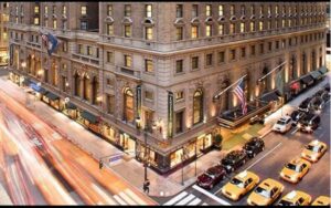 نیویارک اور پیرس میں پی آئی اے کے ہوٹل نجکاری کا حصہ نہیں، مشیر نجکاری