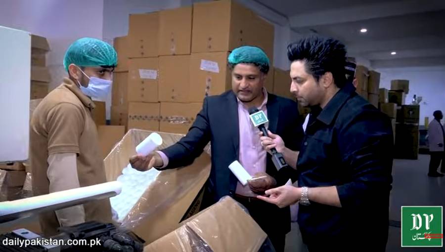 ویڈیو: پاکستان کے معروف برانڈ پر یاسر شامی کا چھاپہ، اندر کیا کچھ ہورہا تھا جو اس سے پہلے پاکستان میں کبھی نہیں دیکھنے کو ملا۔