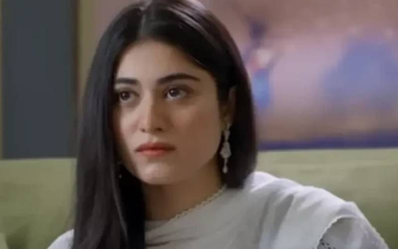 حناء آفریدی کی پہلی ڈھولکی کی رنگا رنگ تصاویر اور ویڈیوز سوشل میڈیا پر چھا گئی