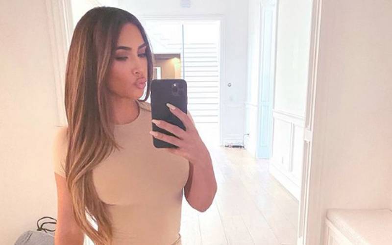 امتحان میں فیل ہونے پر کم کارڈیشین رو پڑیں، ویڈیو وائرل