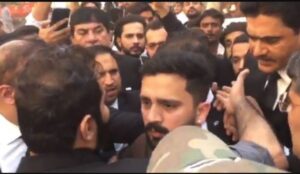 رجب بٹ اور وکلاء میں مذاکرات سے پہلے نیا تنازع شروع