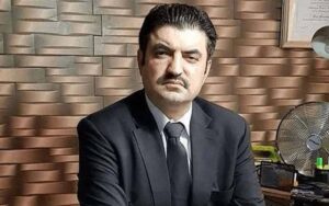 شیر افضل مروت کا شہباز گل پر سونے کا لوٹا اور 2 موبائل فون چوری کرنے کا الزام