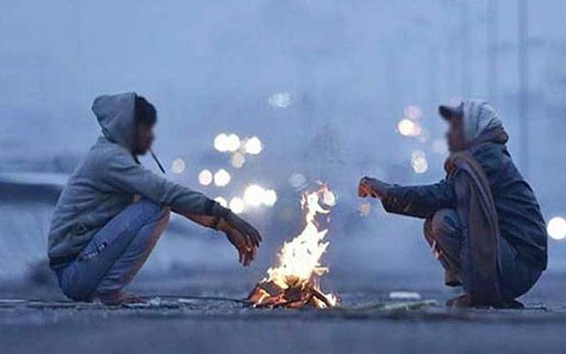 کراچی میں پارہ سنگل ڈیجٹ میں آگیا